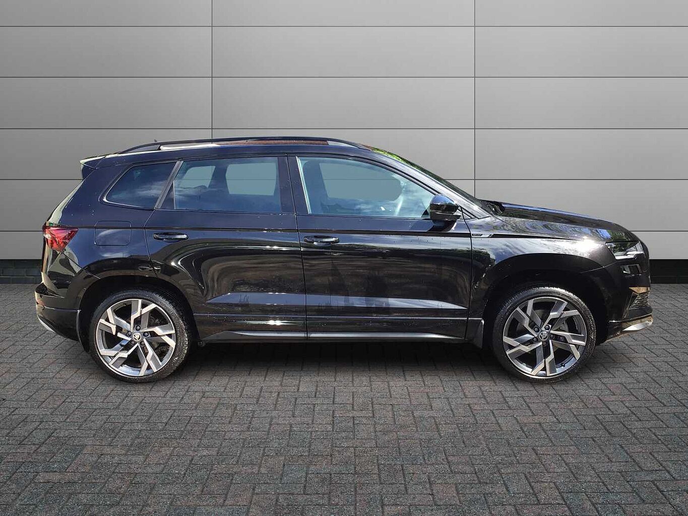 SKODA Karoq 1.5 TSI Sportline 5dr DSG